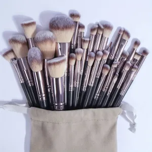 🌸 30pcs Professional Makeup Brush Set with Bag - Flawless Foundation, Concealers, Eye Shadows.