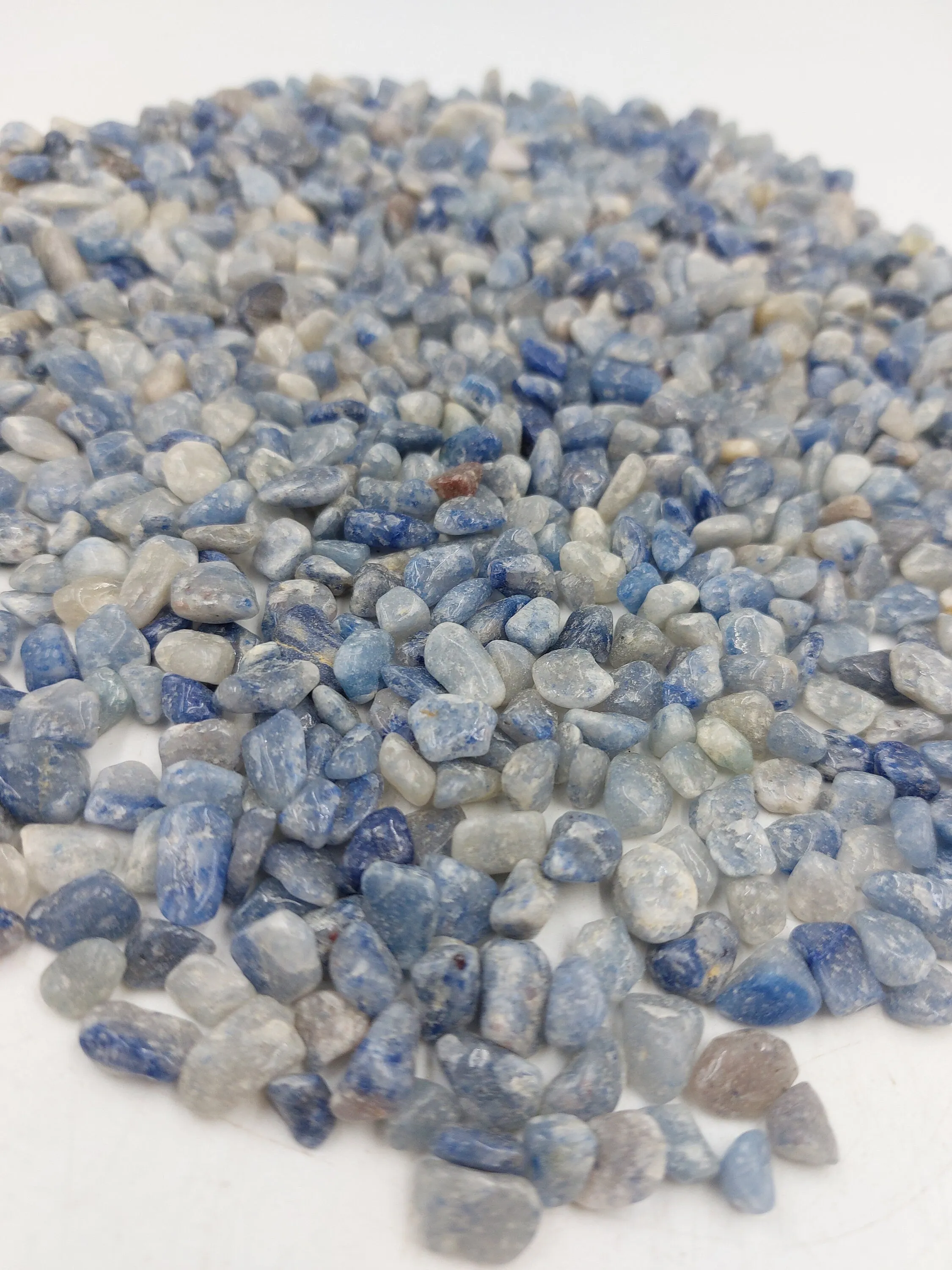 Blue Quartz Polished Crystal Chips, Tumbled Healing Gemstone, New Age Polished Semi-Precious Rocks