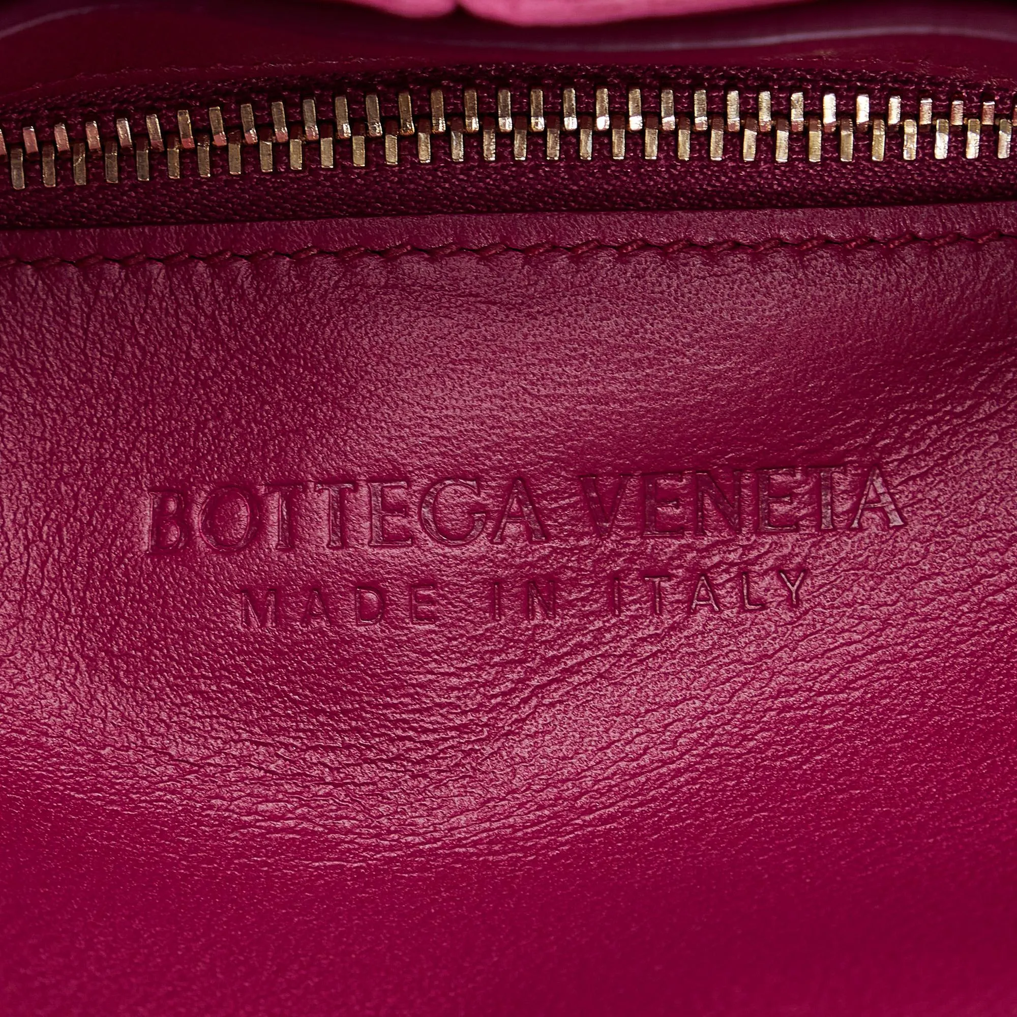 Bottega Veneta Padded Cassette Crossbody (SHG-aUpBk2)