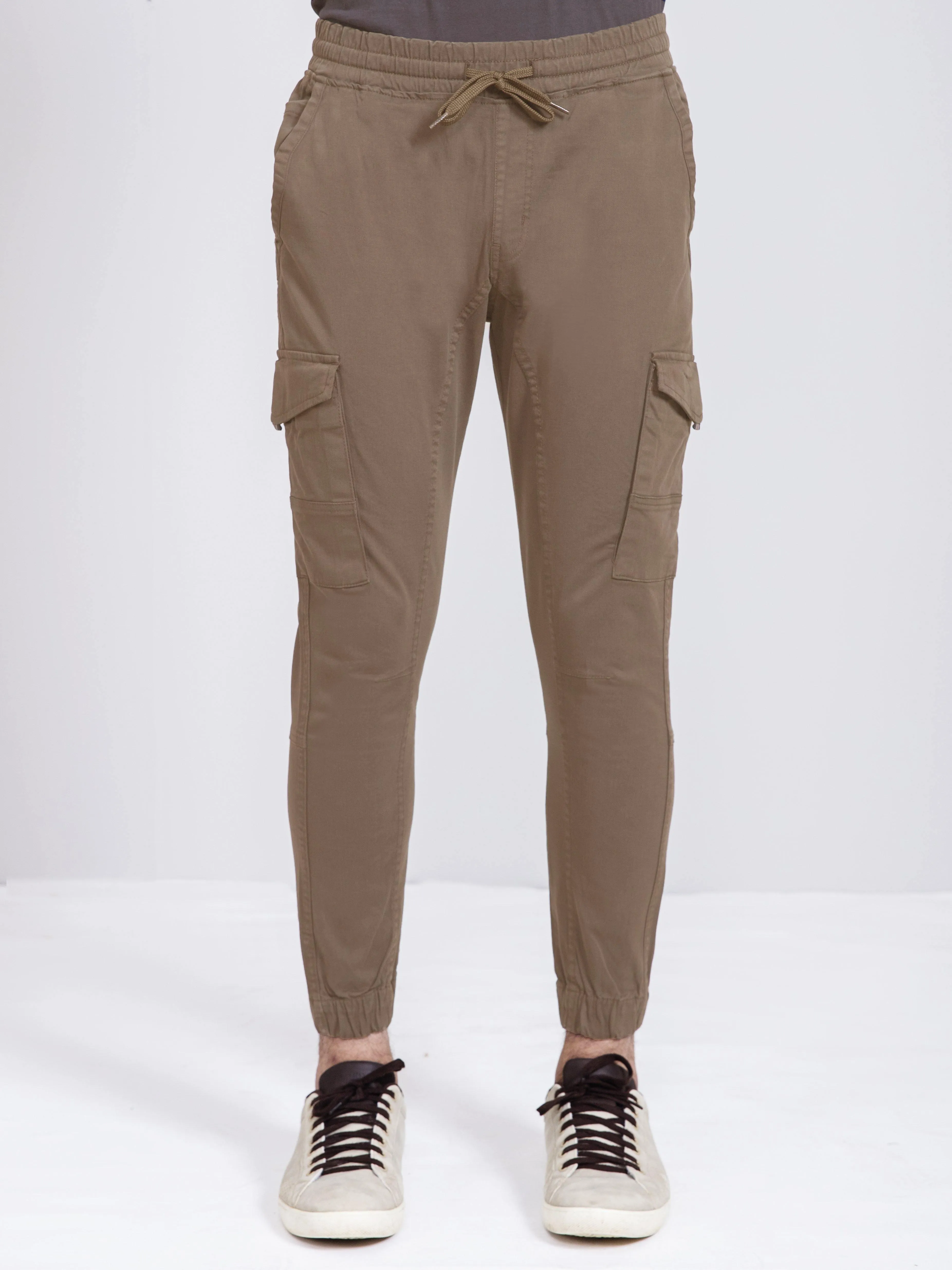 CARGO JOGGAR TROUSER COFEE