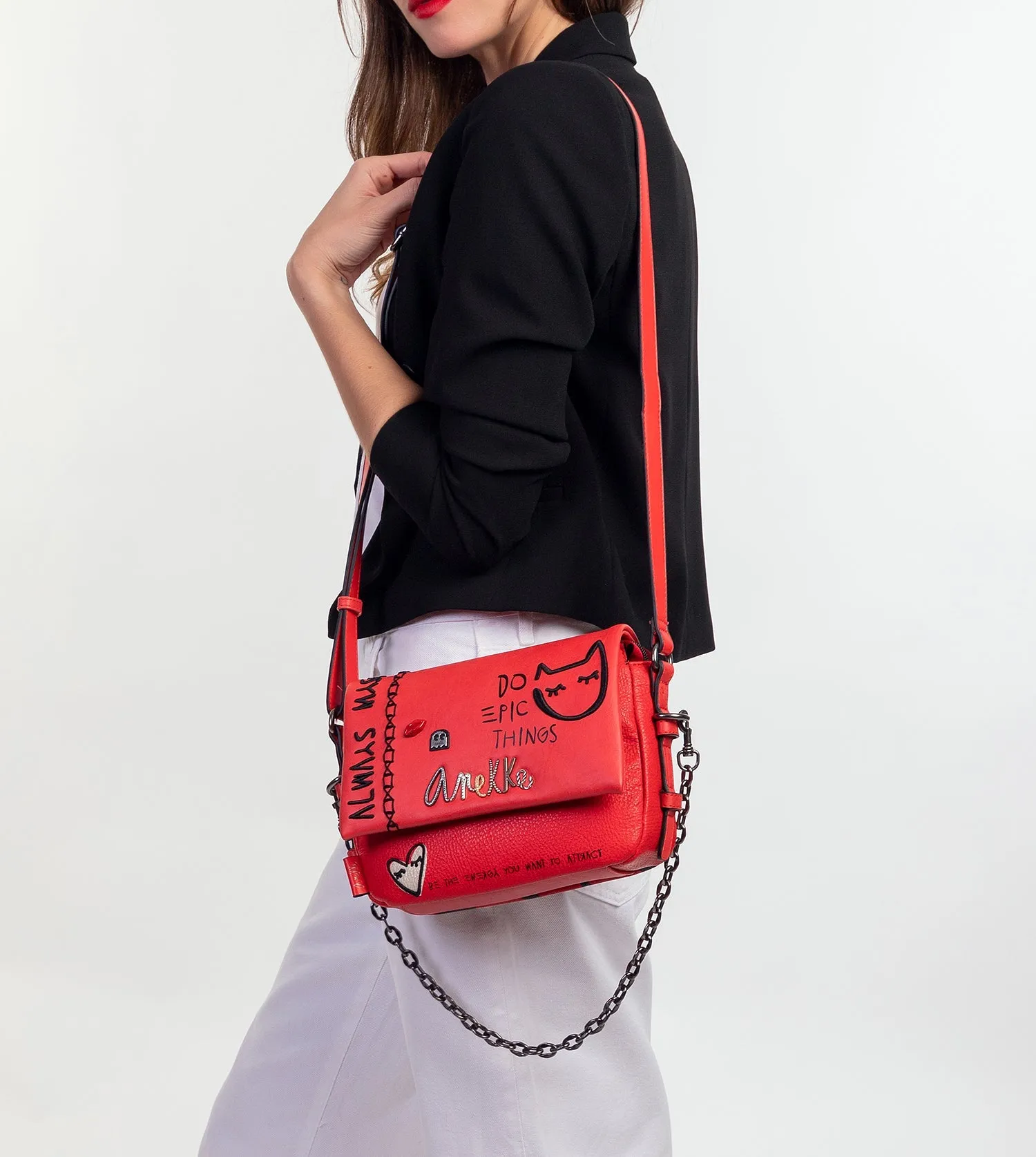 Energy red flap bag