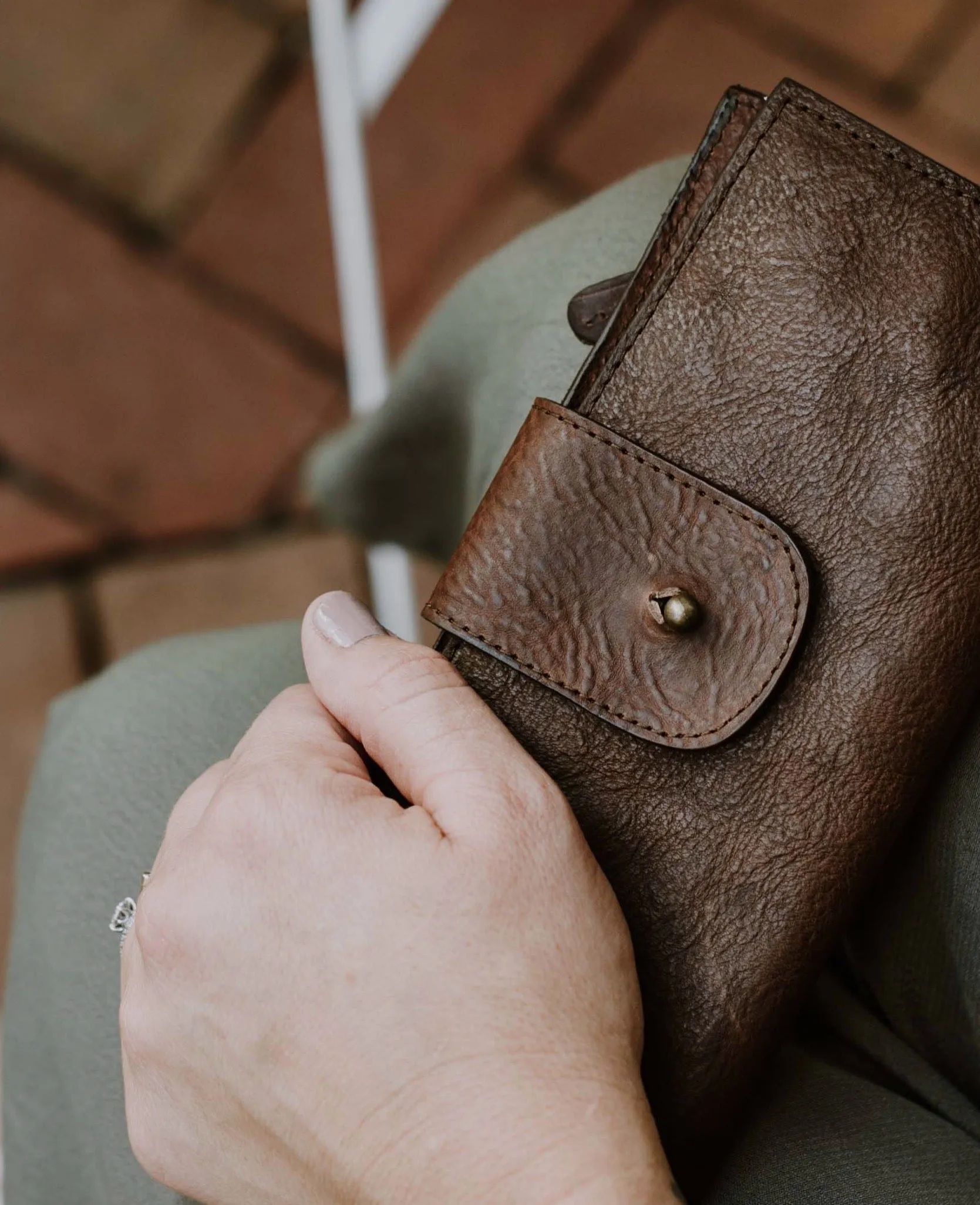 Madison Leather Checkbook Wallet | Dark Hazelnut |