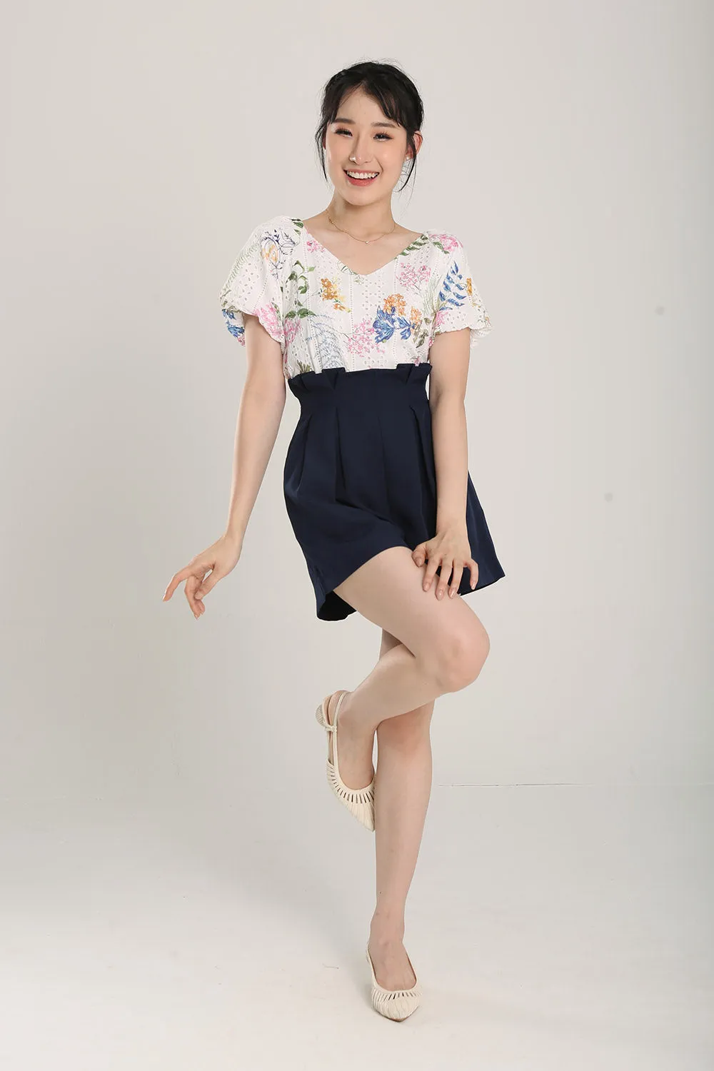 Rayla Blouse in Floral Eyelet