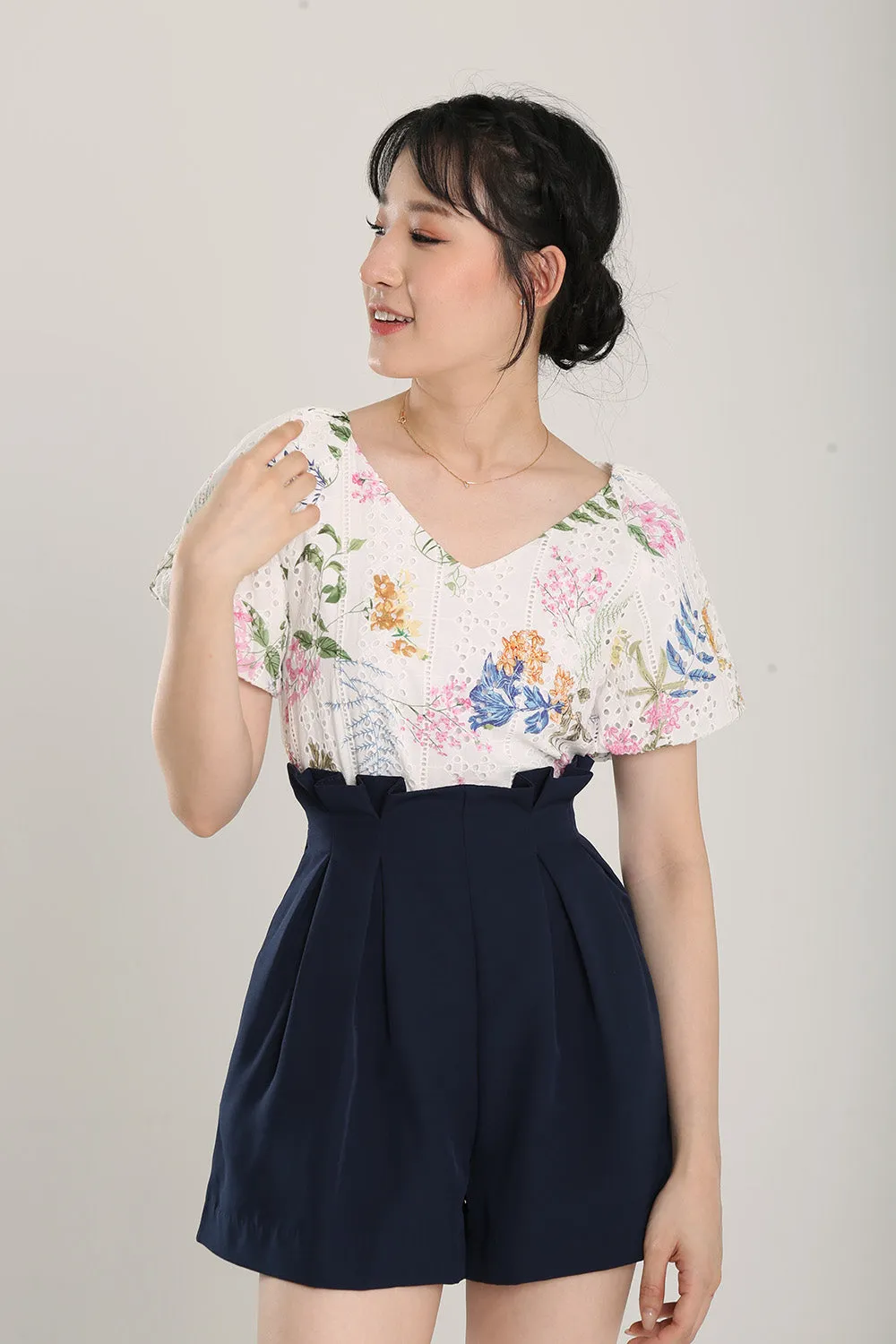 Rayla Blouse in Floral Eyelet