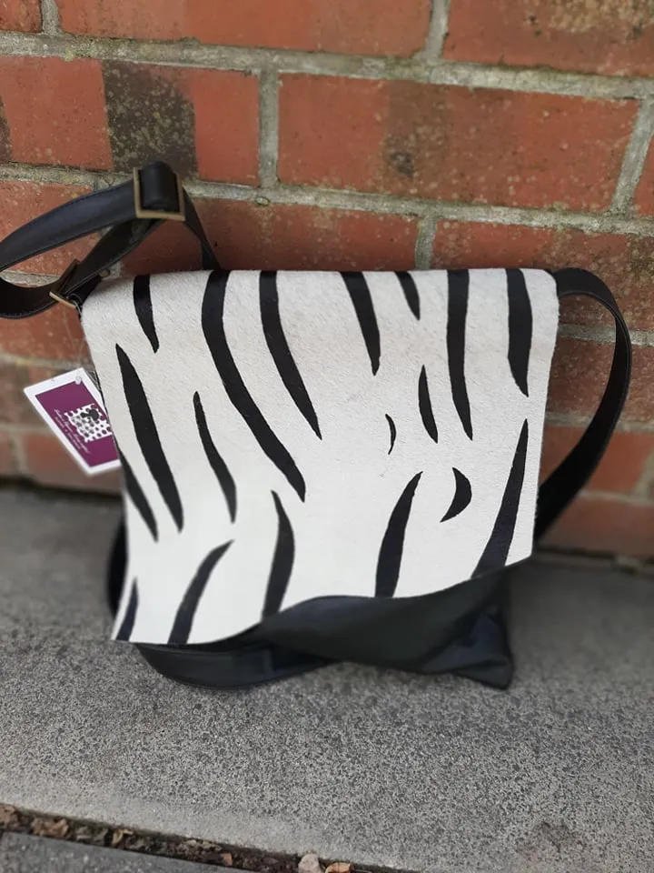 The Design Edge Prague Wave Bag